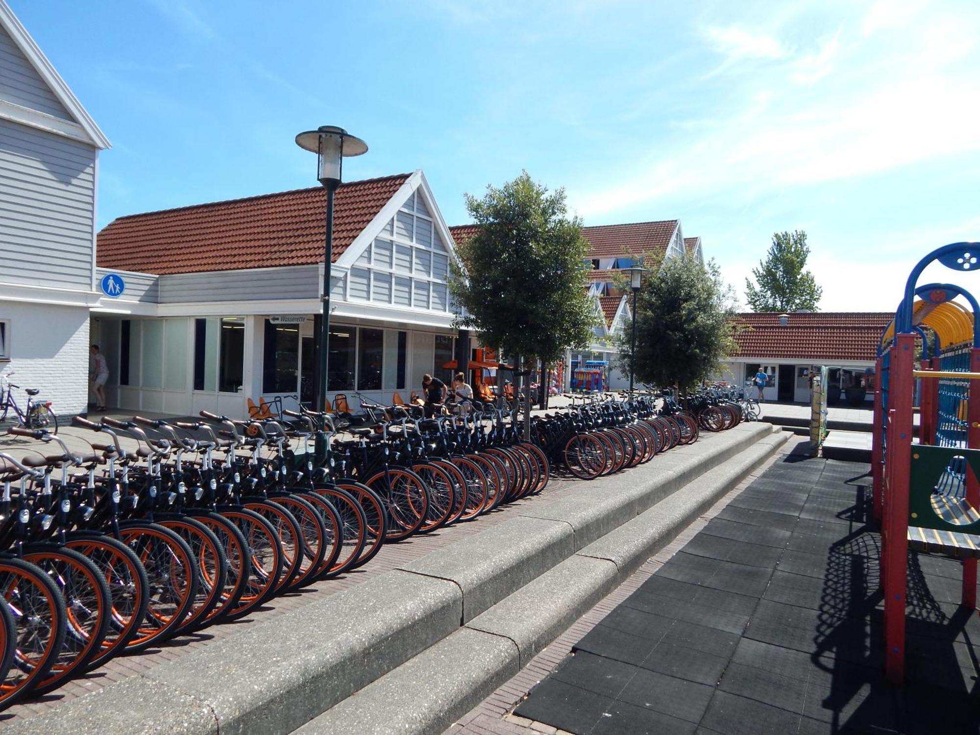 Wunderschoenes-Freistehendes-Ferienhaus-An-Der-See-Sauna-Strand-Yachthafen-Wlan Bruinisse Dış mekan fotoğraf